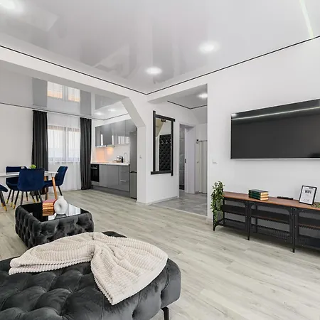 Koa - Street Apartment